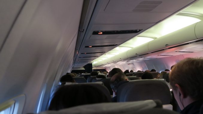 Фото салона самолета Boeing 737-500 UTair