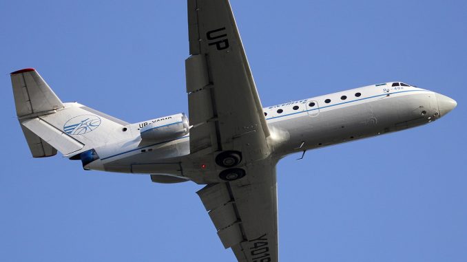 Самолет Як-40К казахстанской авиакомпании Zhetysu