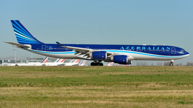 Самолет Airbus A340-500 авиакомпании Азербайджанские авиалинии