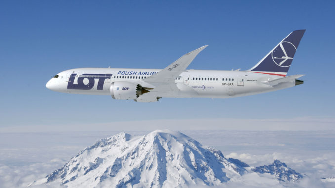 LOT - Boeing 787 Dreamliner - первый полет