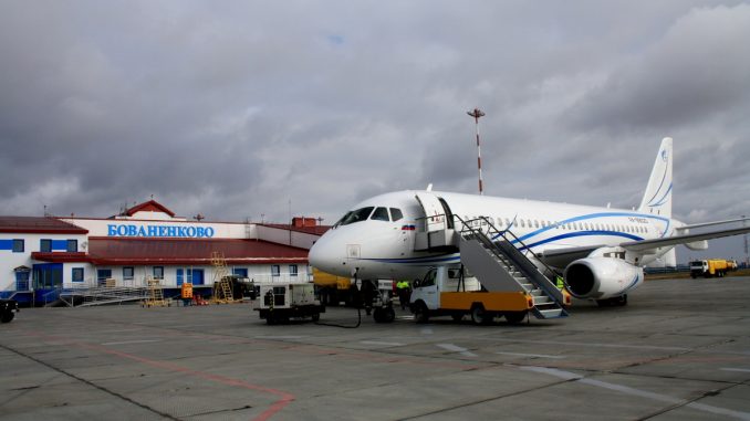 Суперджет-100 Газпромавиа - большинство вахтовых рейсов в Бованенково выполняется на этом самолете