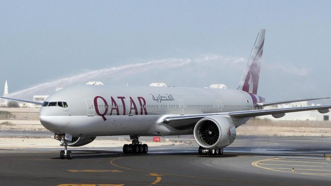 Boeing 777-200LR авиакомпании Qatar Airways в Окленде