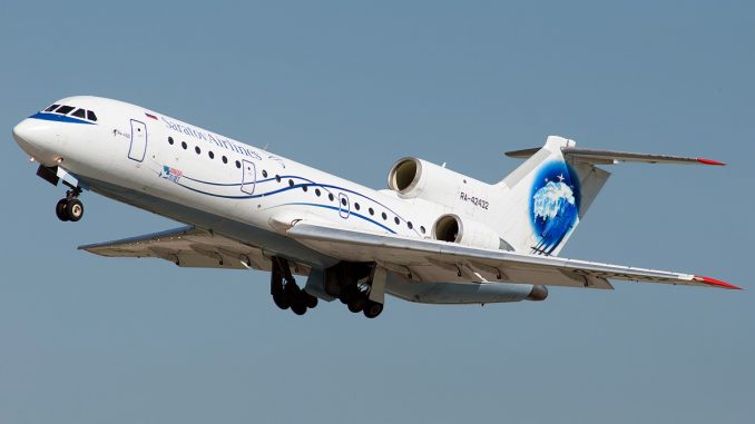 Саратовские авиалинии откроют 3 курортных рейса из Нижнекамска на Як-42