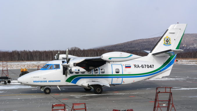 Самолет Л-410 Хабаровских авиалиний