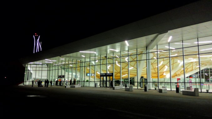 Аэропорт Кутаиси ночью