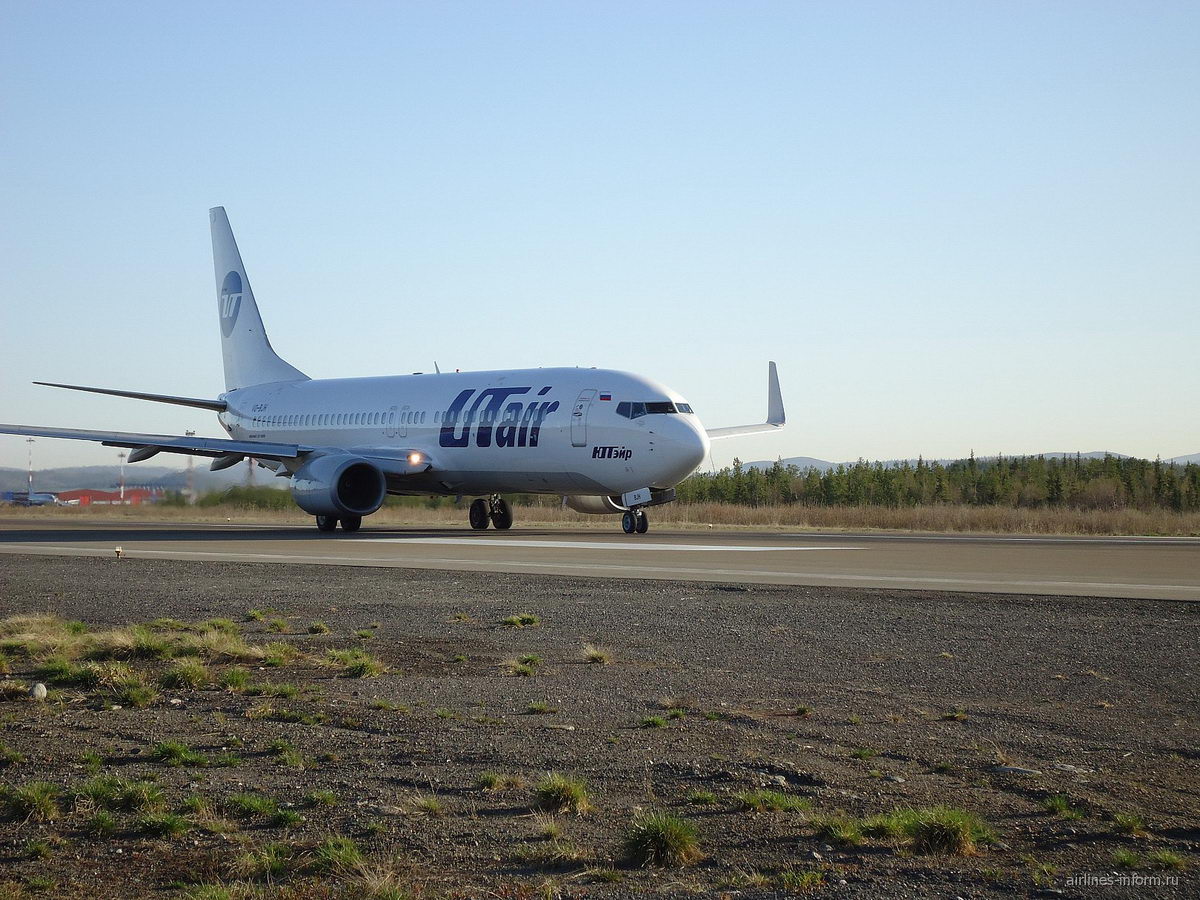 737 800 utair. Боинг 737 ЮТЭЙР. ЮТЭЙР 737-800. Самолёт Боинг 737-800 ЮТЭЙР.