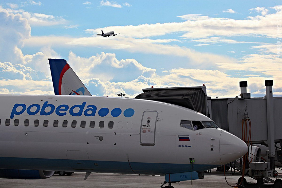 Pobeda airlines. Лоукостер победа. Авиакомпания победа Екатеринбург. Самолет победа. Самолеты компании победа.