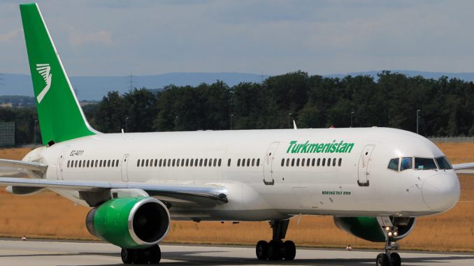 Boeing 757-200 Туркменских авиалиний
