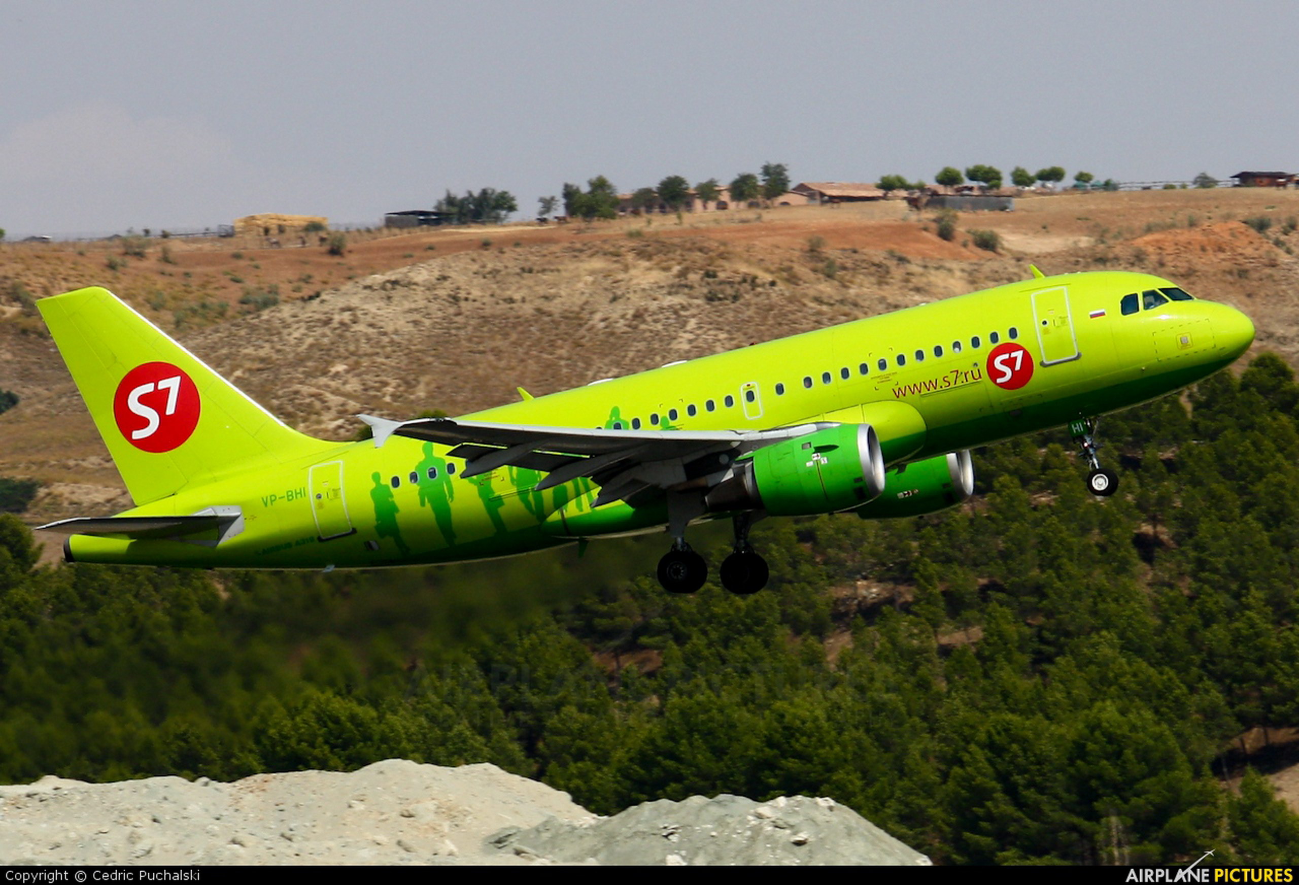 Сайт авиакомпании s7 airline. 7 Севен авиакомпания. Самолёты авиакомпании s7. S7 Airlines авиакомпания. S7 Эйрлайнс самолеты.