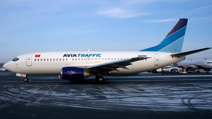 Boeing 737-300 авиакомпании Avia Traffic