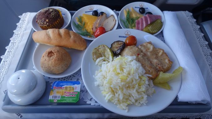 Питание в бизнес-классе в авиакомпании Somon Air