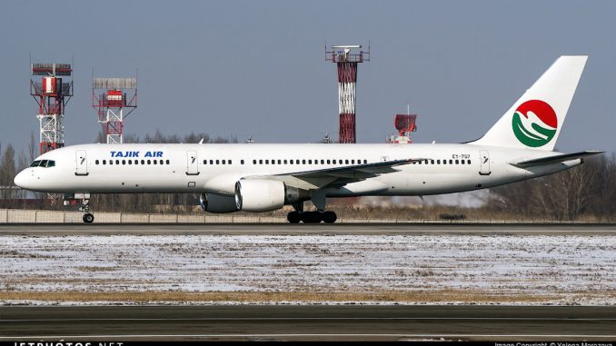 Самолет Boeing 757-200 авиакомпании Tajik Air