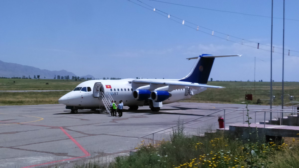 Самолет из Бишкека