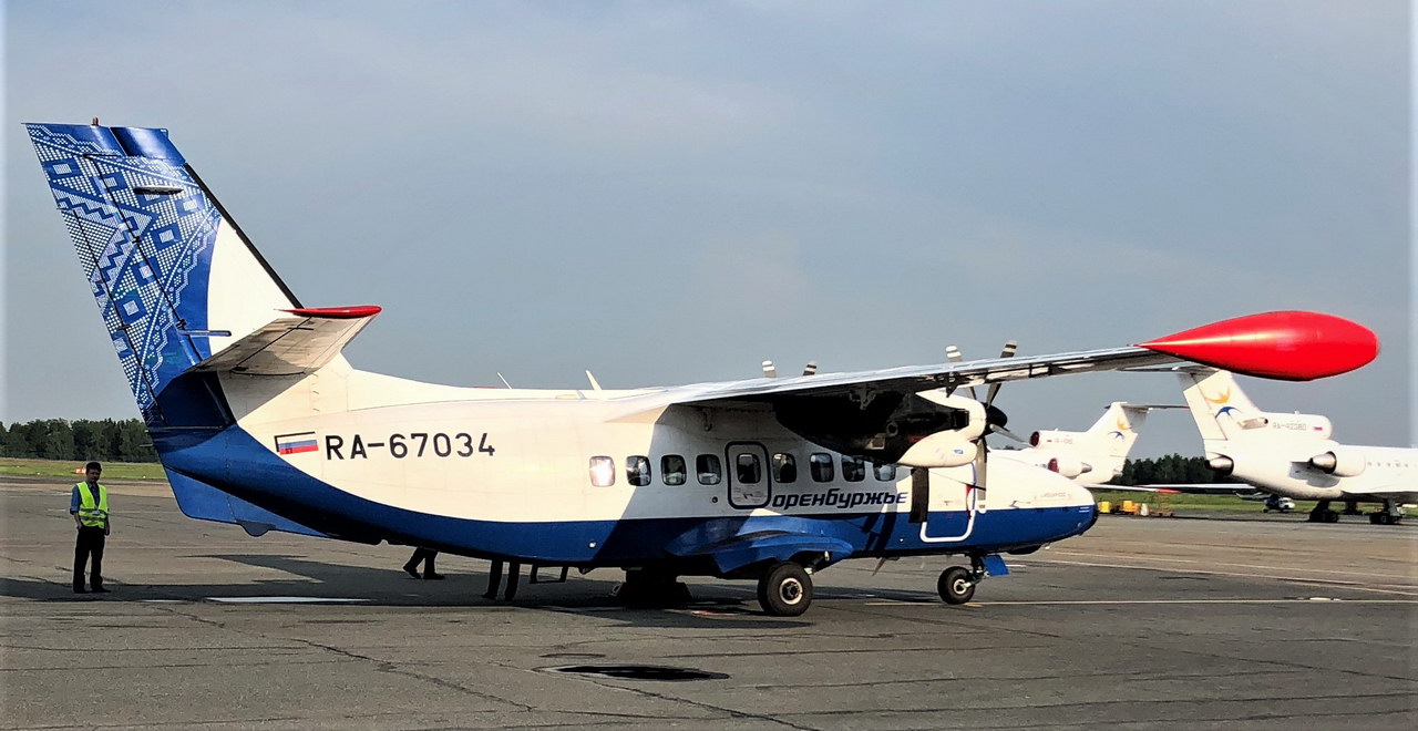 Самолет оренбург красноярск. АН 24 Ижавиа. Самолет Ижевск Самара. Самара Казань самолет. Самара Уфа самолет.