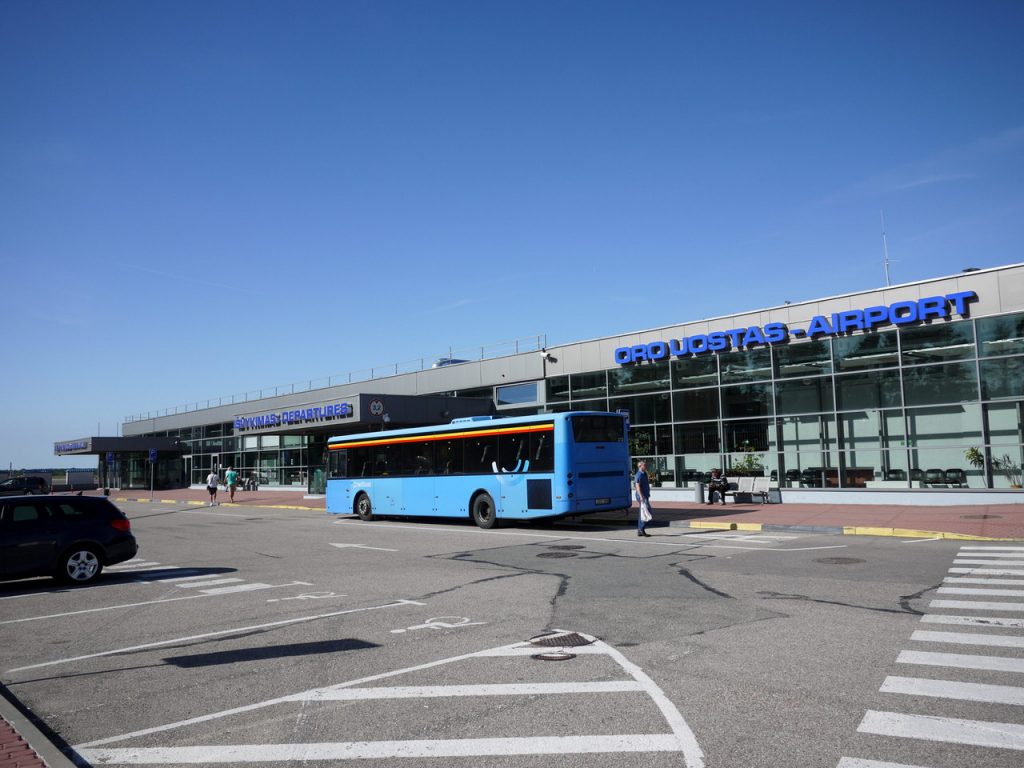 Автобус в аэропорту