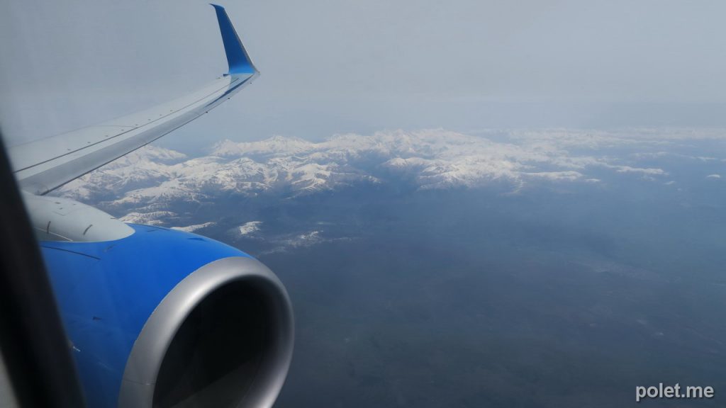 Боинг 737 Победы над горами Кавказа
