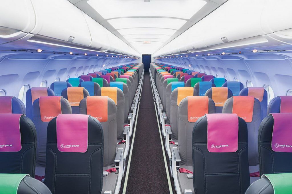 Новый салон в Airbus A320 Small Planet Airlines