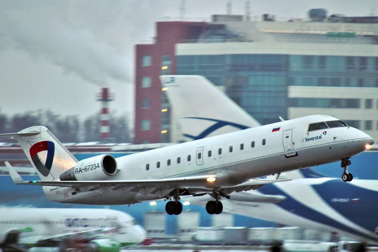 Авиабилеты череповец. CRJ-200 самолет Северсталь. Самолет авиакомпании Северсталь CRJ-200,. Самолёт Северсталь Череповец. Severstal Aircompany самолеты.