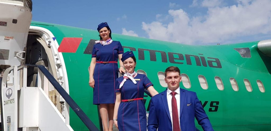 Бортпроводники Armenia Airways