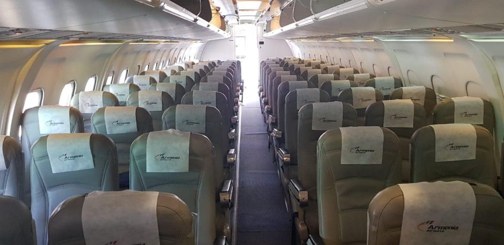 Салон самолета BAe 146-300 Armenia Airways