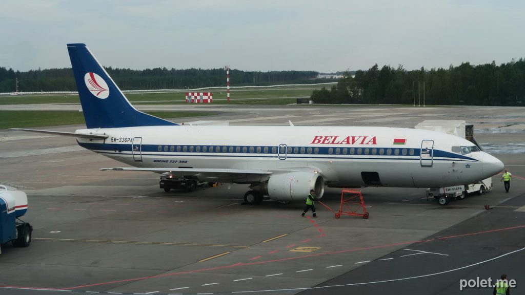 Boeing 737-300 Белавиа EW-336PA
