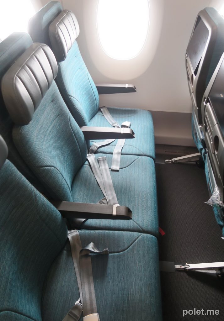 Кресла в экономклассе A350 Cathay Pacific
